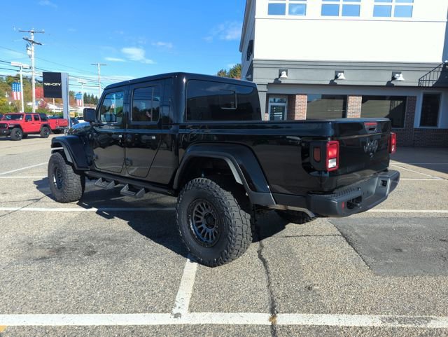 New 2025 Jeep Gladiator Sport image 3