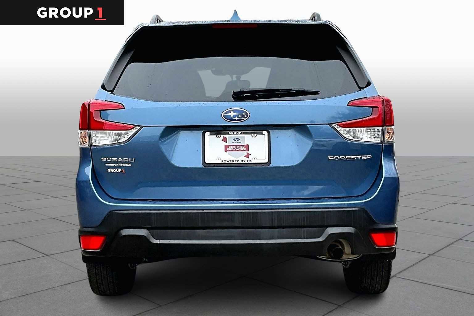 Used 2023 Subaru Forester Premium image 5