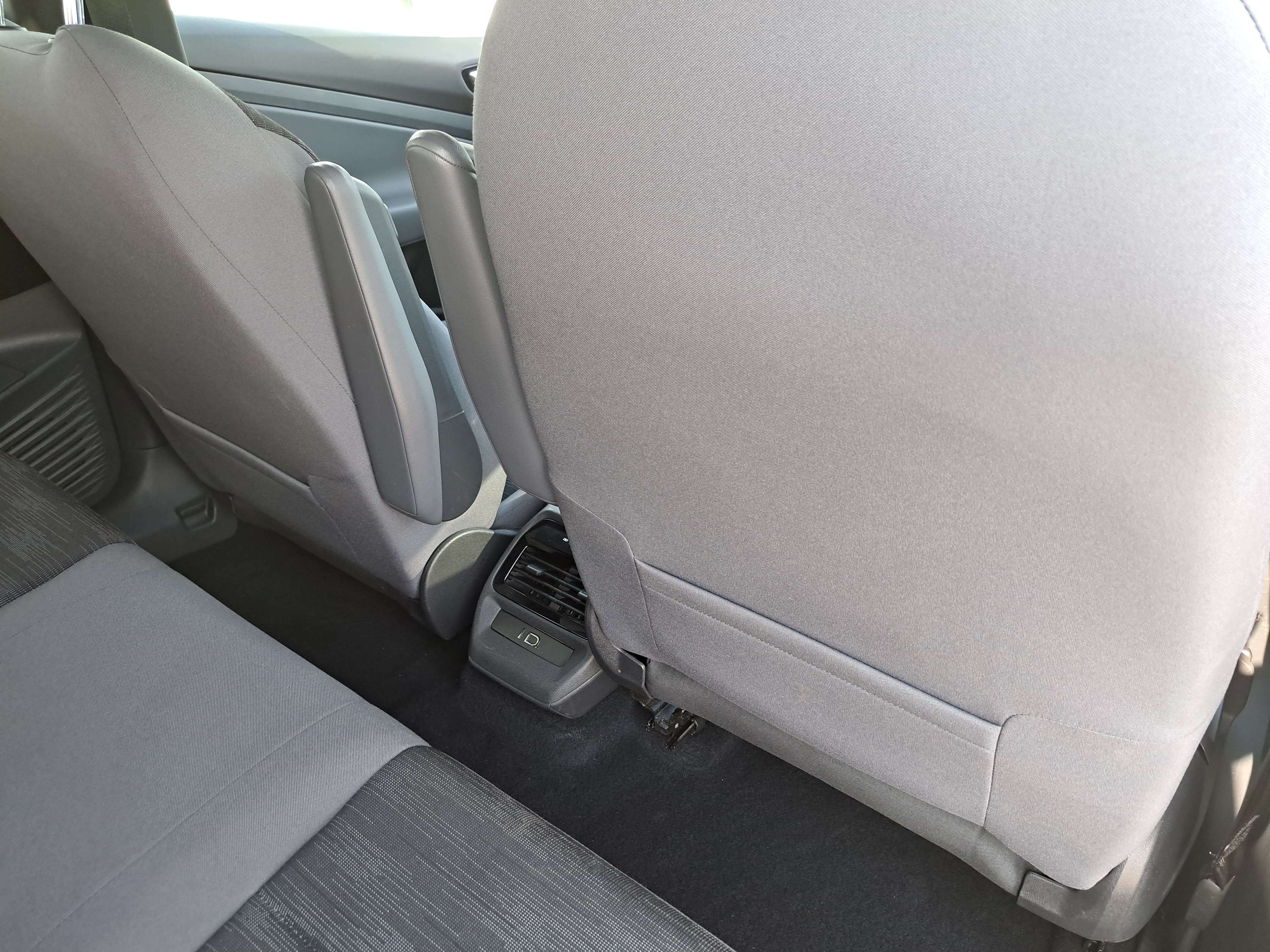 Used 2021 Volkswagen ID.4 Pro RWD image 11