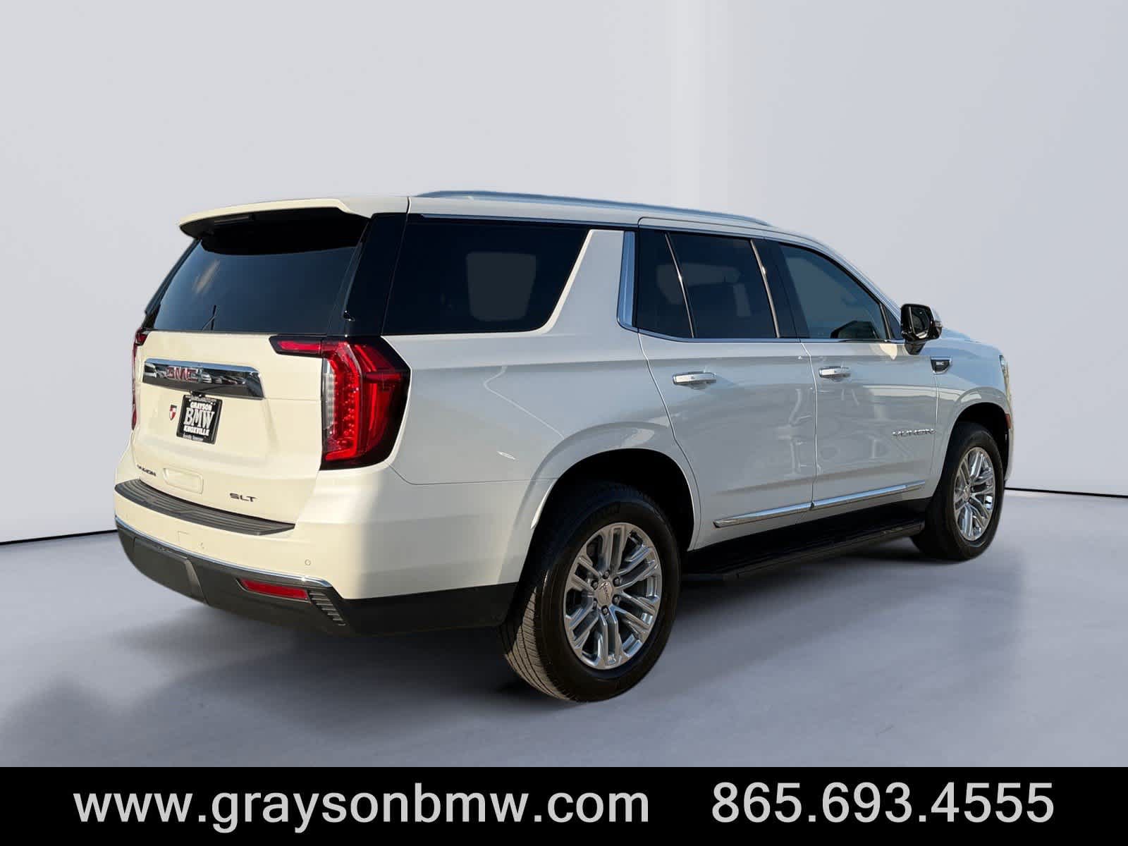 Used 2022 GMC Yukon SLT w/ SLT Premium Package AWD/4WD image 3