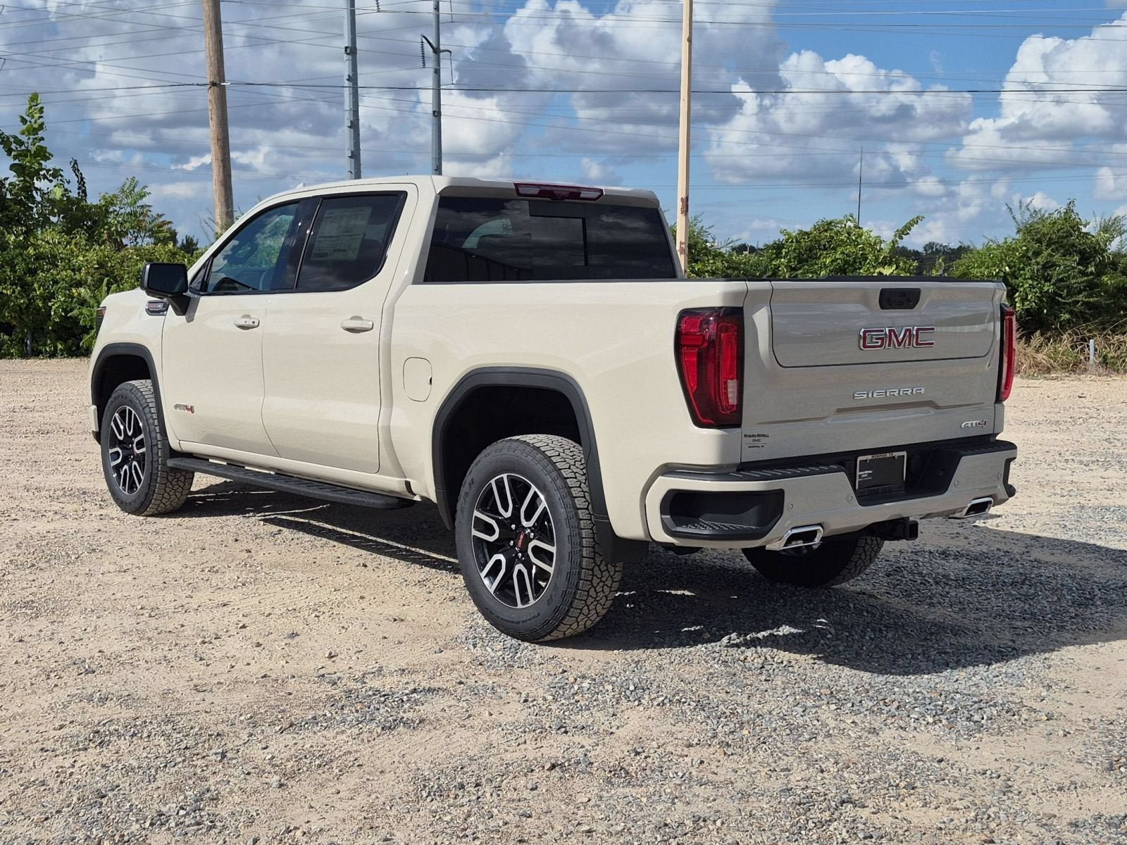 New 2026 GMC Sierra 1500 AT4 w/ AT4 Premium Package AWD/4WD image 3