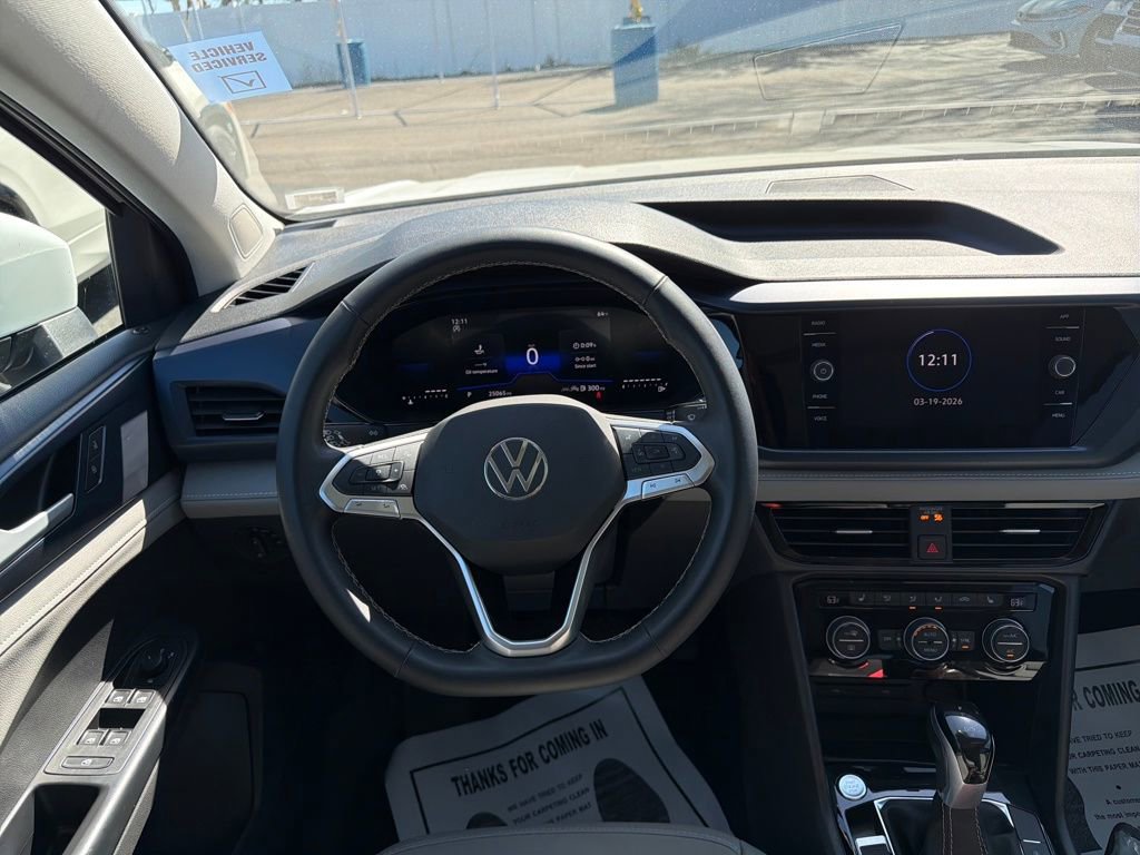 Used 2024 Volkswagen Taos SE image 24