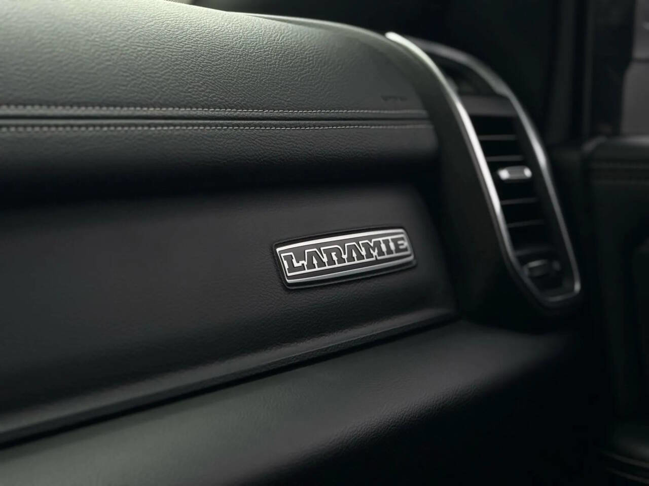 Used 2024 RAM 3500 Laramie w/ Night Edition image 27
