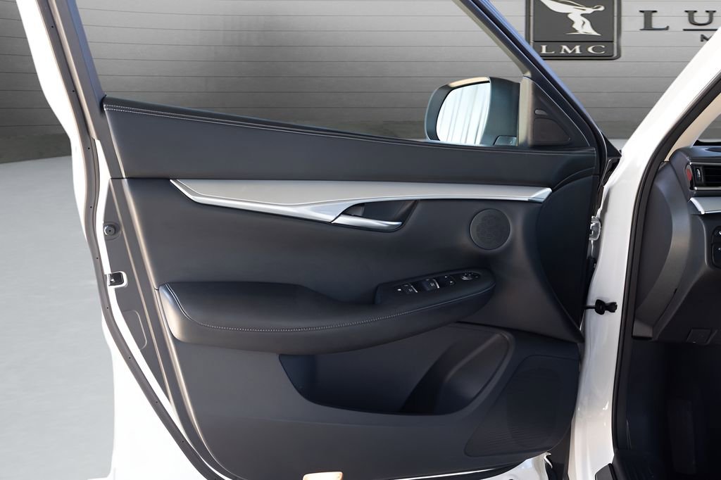 Used 2021 INFINITI QX50 Luxe AWD/4WD image 36