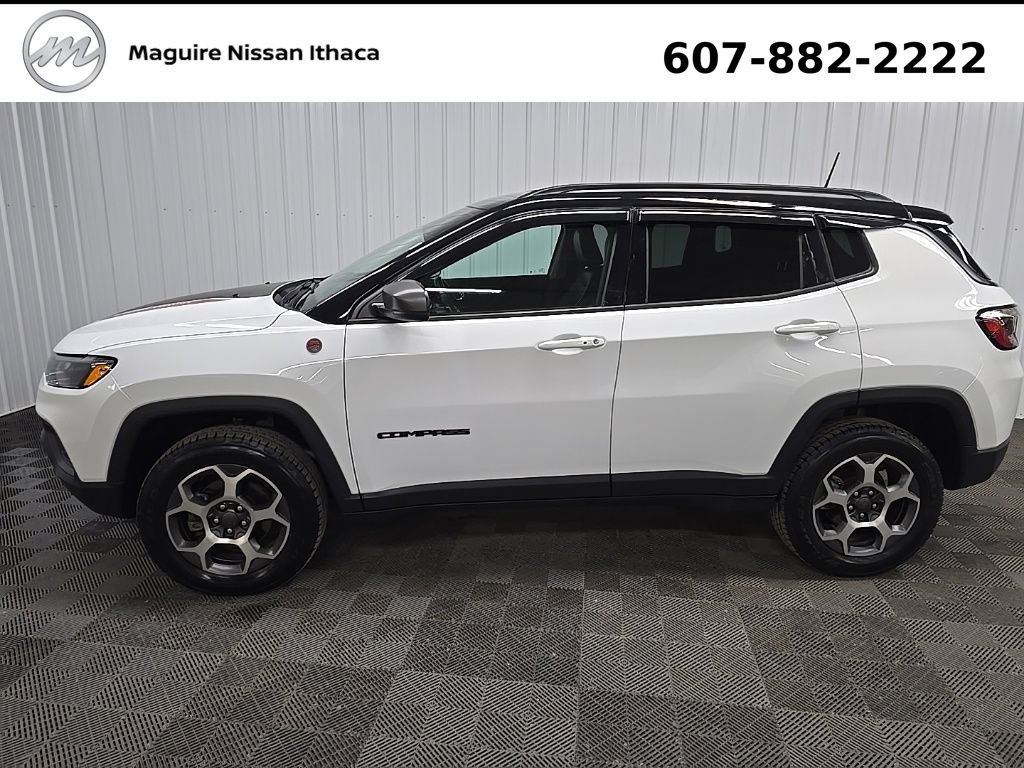 Used 2022 Jeep Compass Trailhawk w/ Trailhawk Convenience Group AWD/4WD image 6