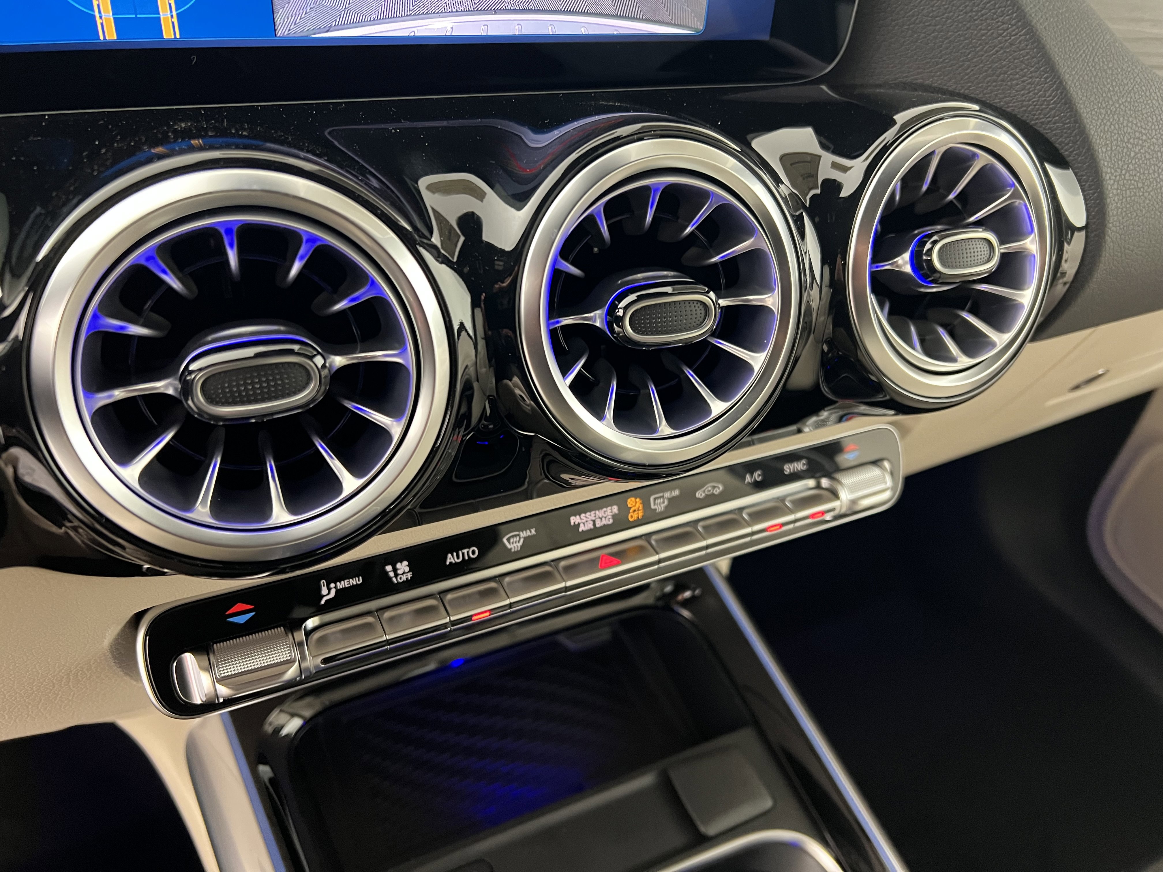 New 2026 Mercedes-Benz GLA 250 4MATIC image 31