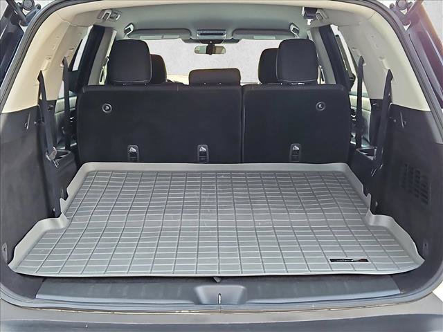 Used 2024 Nissan Pathfinder SV w/ Black Appearance Package FWD image 6