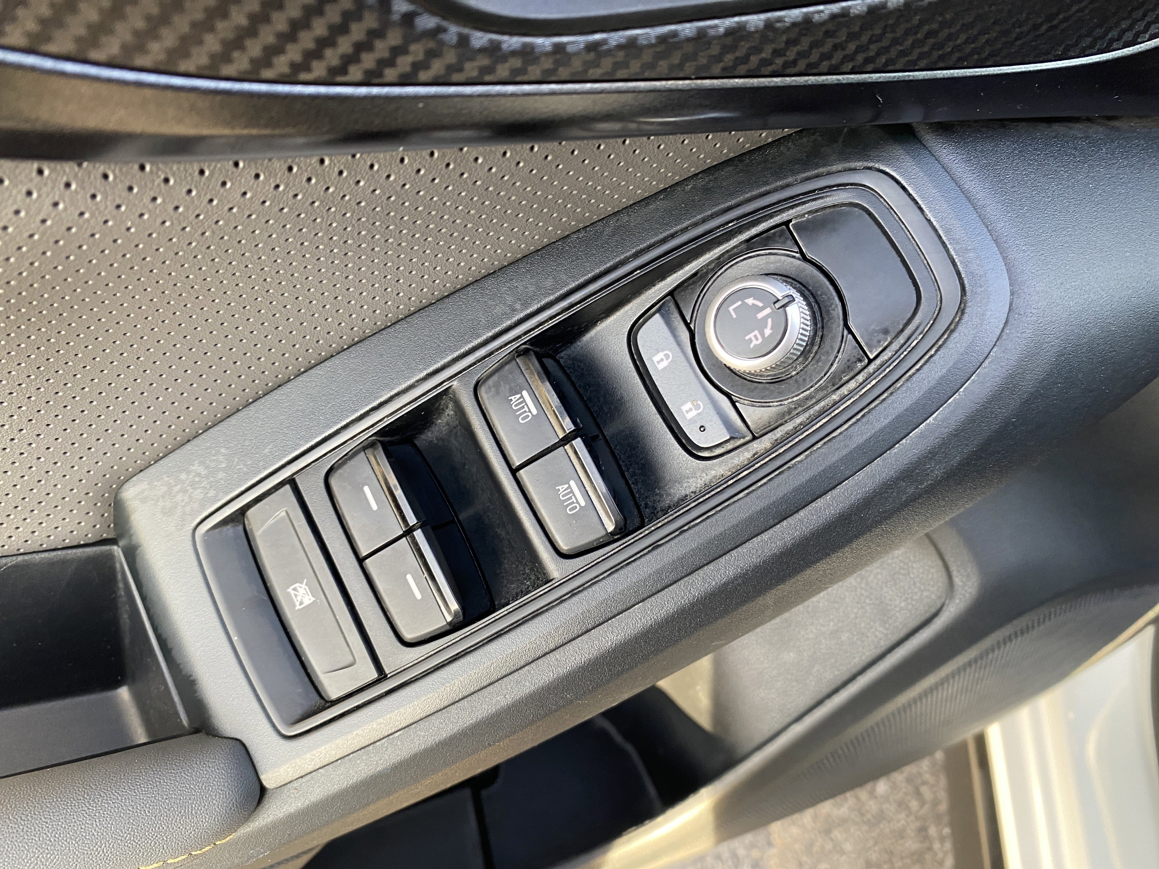 Used 2022 Subaru Crosstrek 2.5i Sport w/ Moonroof Package image 18