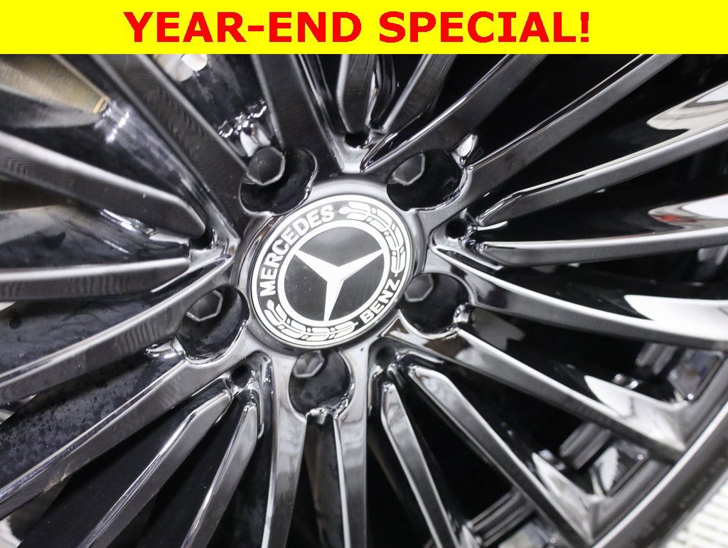 Used 2025 Mercedes-Benz GLC 300 4MATIC image 8