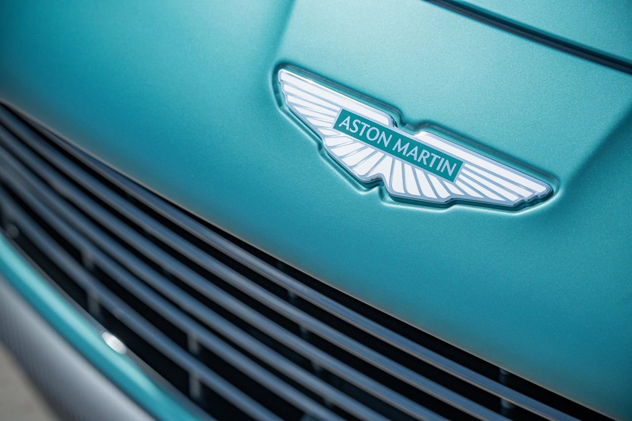 New 2026 Aston Martin Vanquish RWD image 4