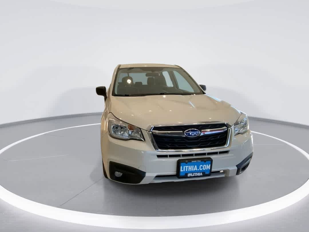 Used 2017 Subaru Forester 2.5i AWD/4WD image 3