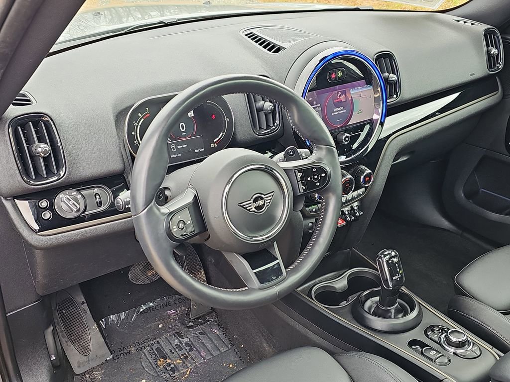 Used 2022 MINI Cooper Countryman S w/ Premium Package image 16