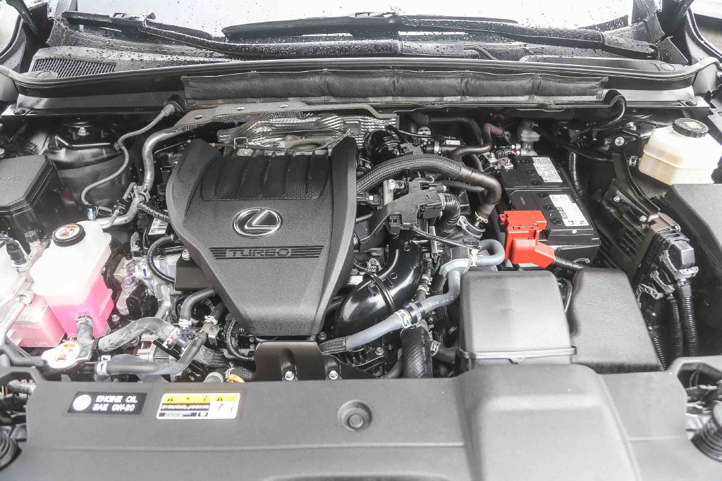 Used 2024 Lexus RX 350 F Sport w/ Convenience Package AWD/4WD image 25