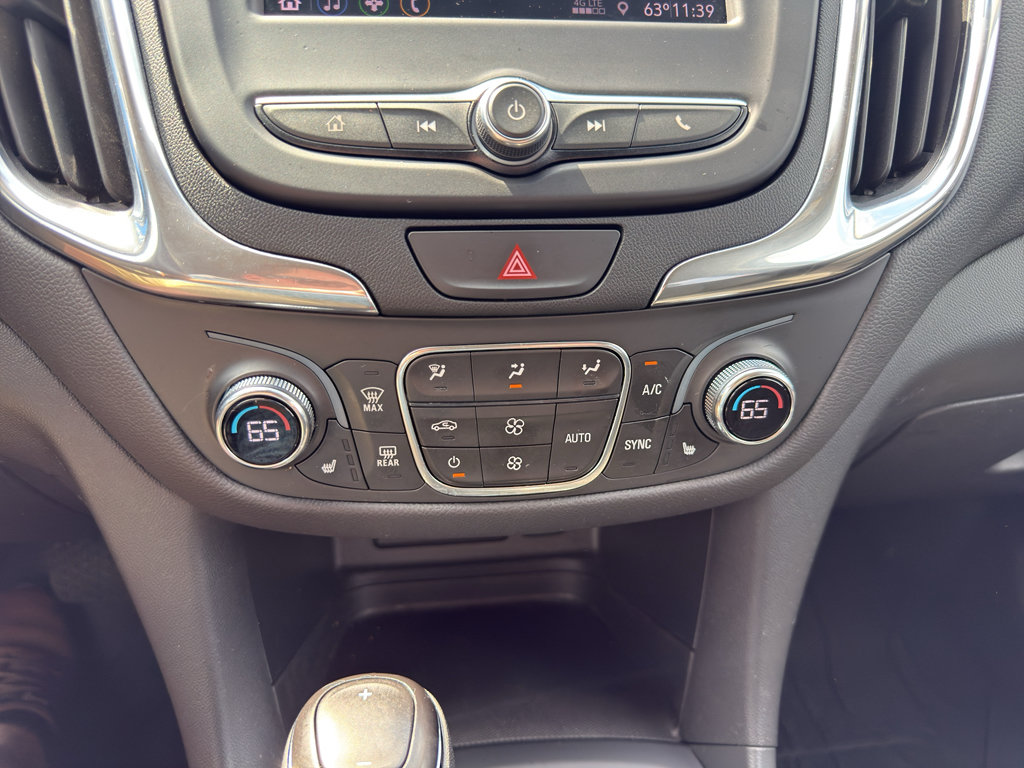 Used 2021 Chevrolet Equinox LT FWD image 18