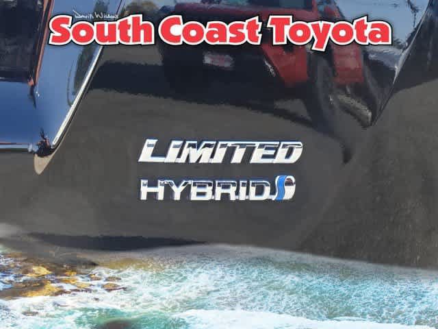Used 2018 Toyota RAV4 Limited w/ Advanced Technology Package AWD/4WD image 11