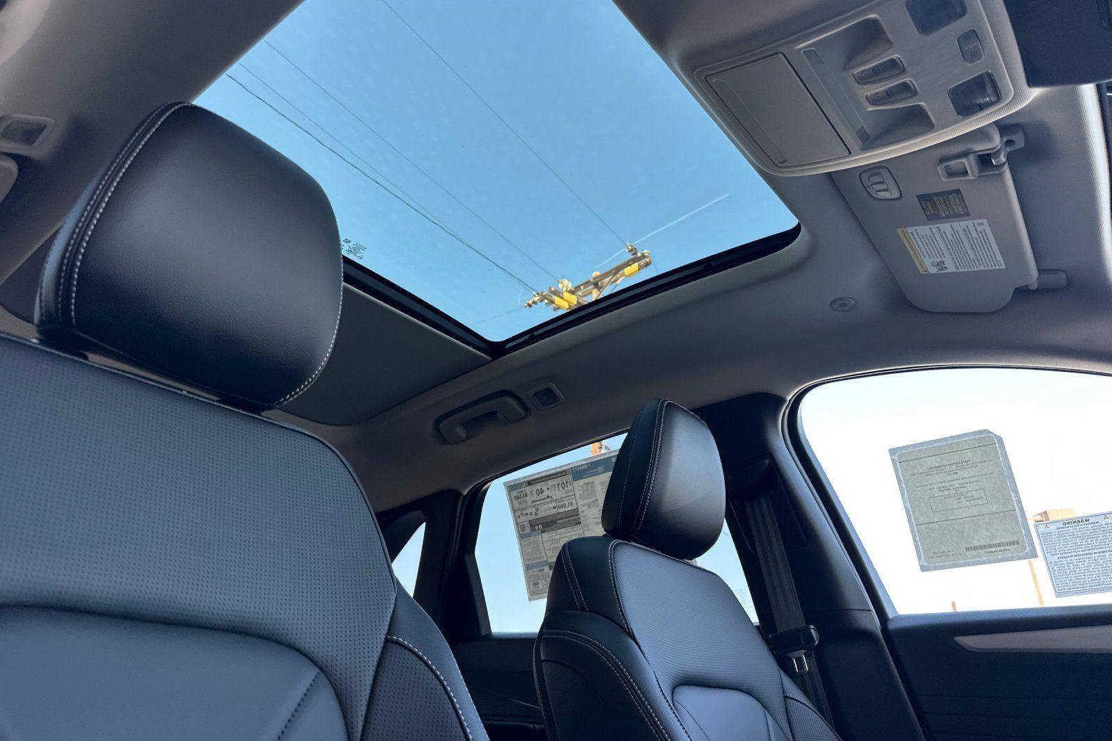 New 2025 Ford Escape SE w/ PHEV Premium Package image 14