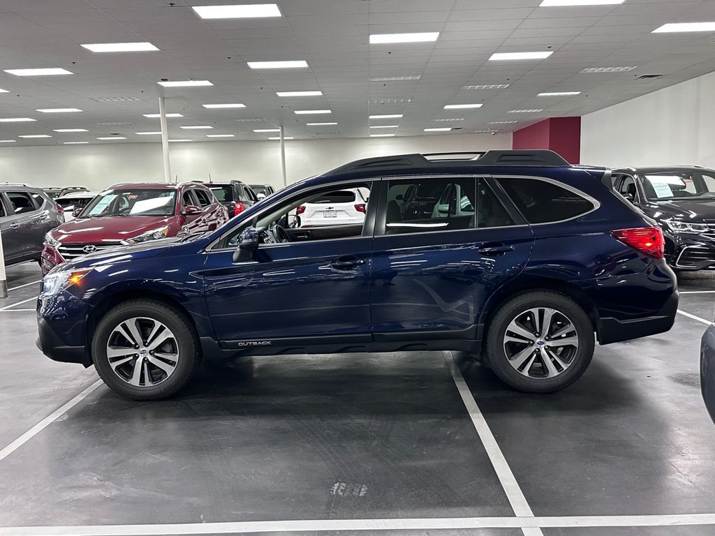 Used 2018 Subaru Outback 3.6R Limited AWD/4WD image 4