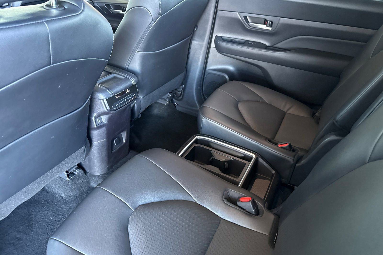 Certified 2025 Toyota Grand Highlander AWD image 15