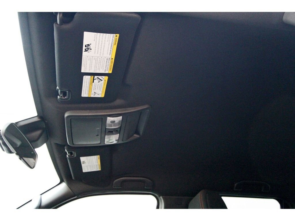 New 2026 Nissan Frontier PRO-4X w/ Pro-4x Convenience Package image 23