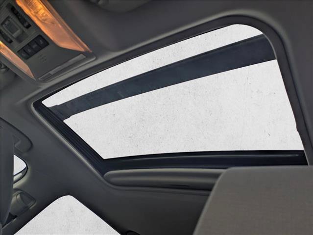 Used 2020 Toyota RAV4 XLE w/ Convenience Package FWD image 15