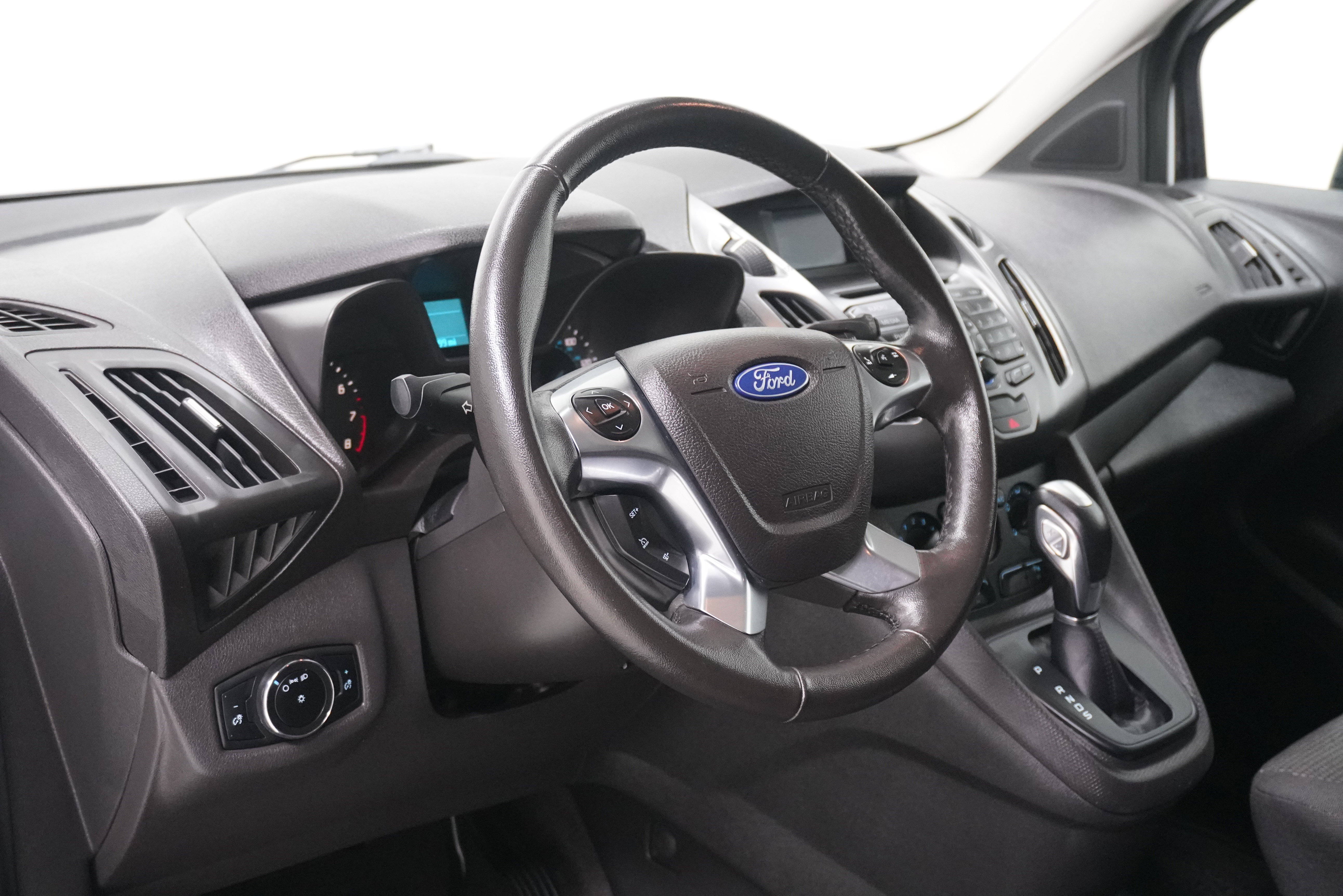 Used 2017 Ford Transit Connect XL image 8