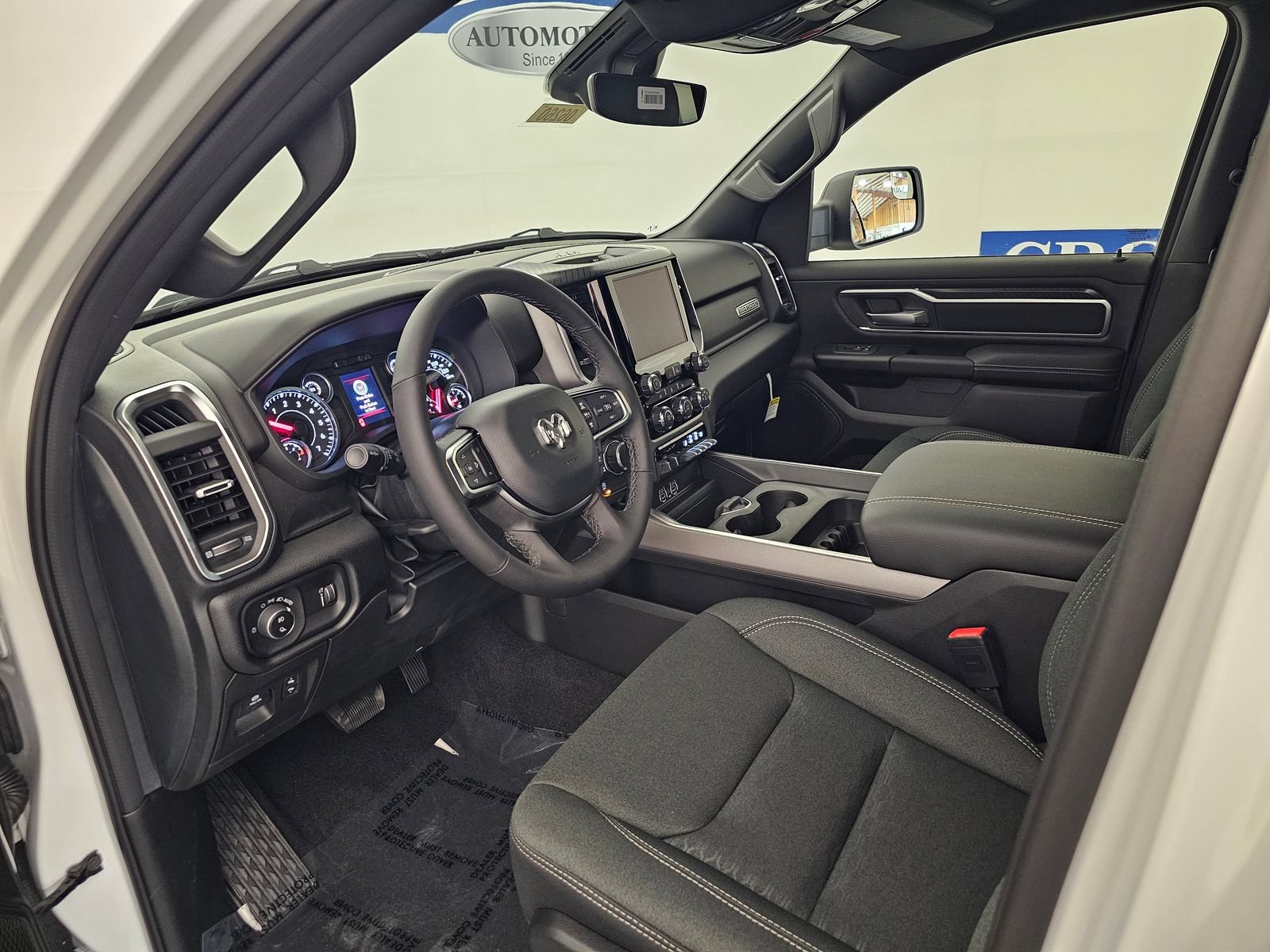 New 2026 RAM 1500 Big Horn AWD/4WD image 11