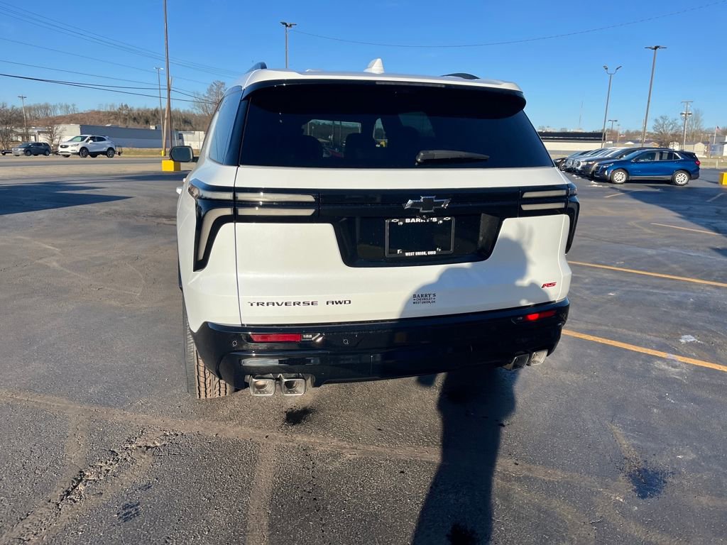 New 2026 Chevrolet Traverse RS image 4