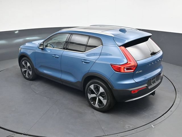 Used 2024 Volvo XC40 B5 Plus AWD/4WD image 25