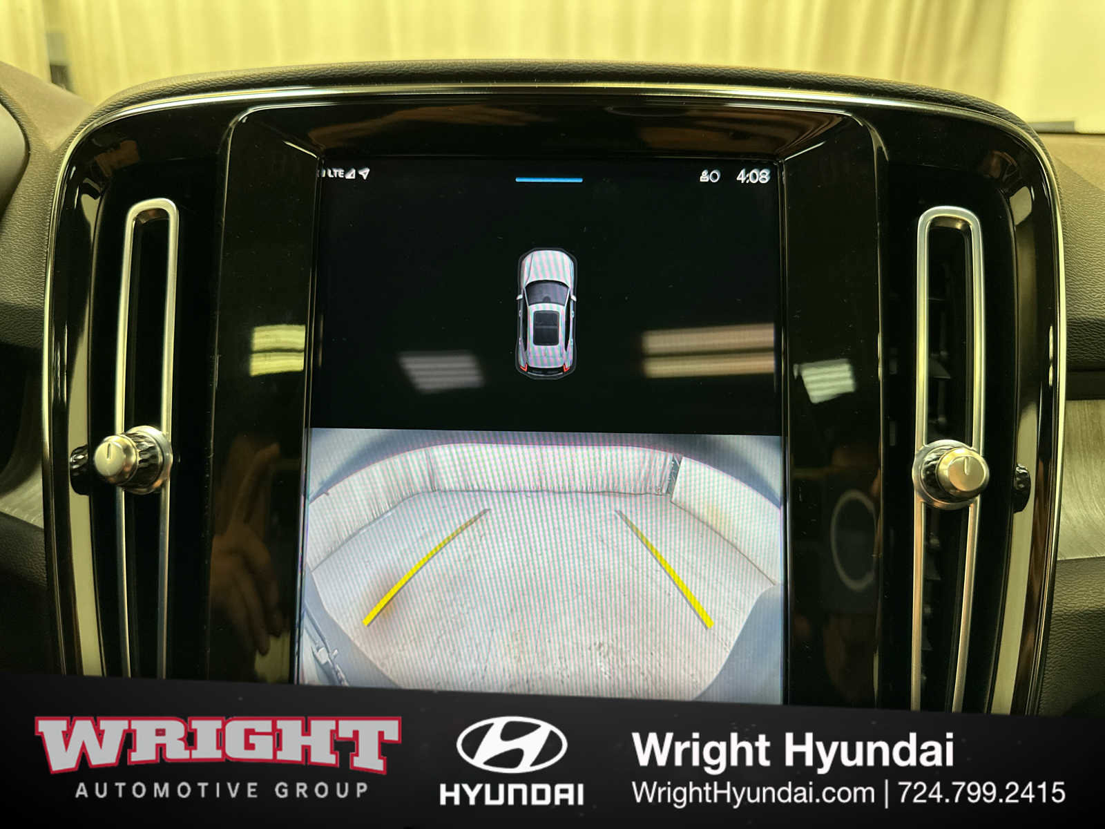 Used 2023 Volvo XC40 B5 Plus w/ Driver Assist Package image 24