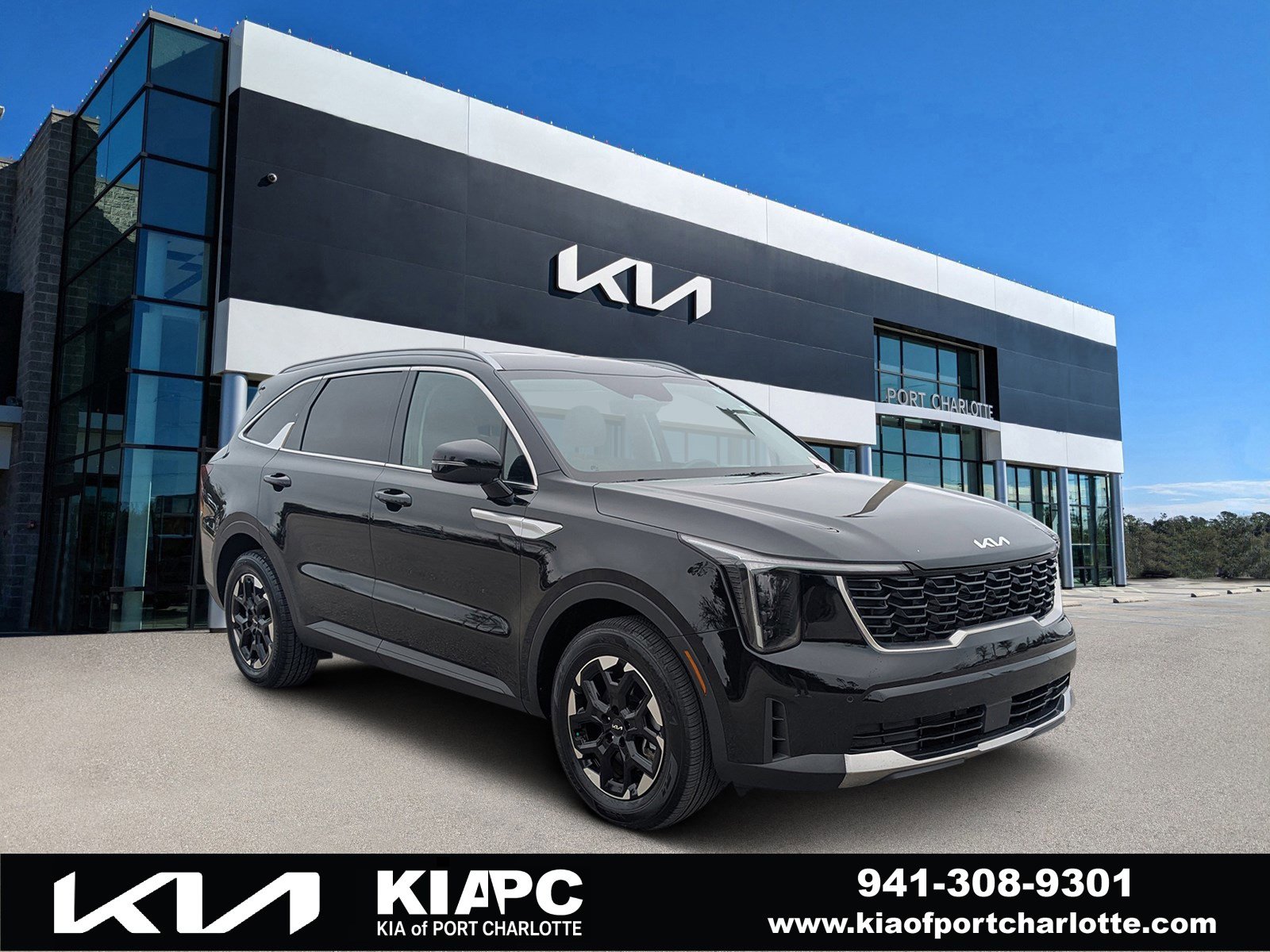 Certified 2025 Kia Sorento S image 1