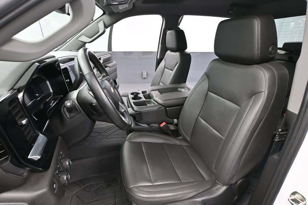 Used 2024 Chevrolet Silverado 2500 LTZ AWD/4WD image 18
