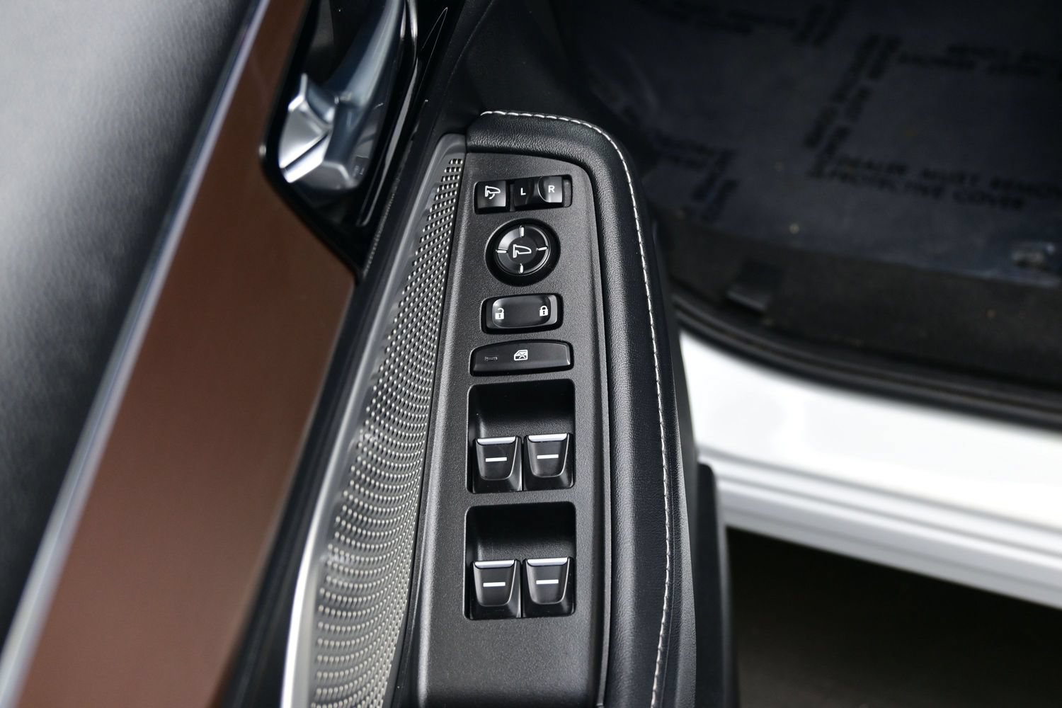 Used 2022 Acura MDX w/ Technology Package AWD/4WD image 10