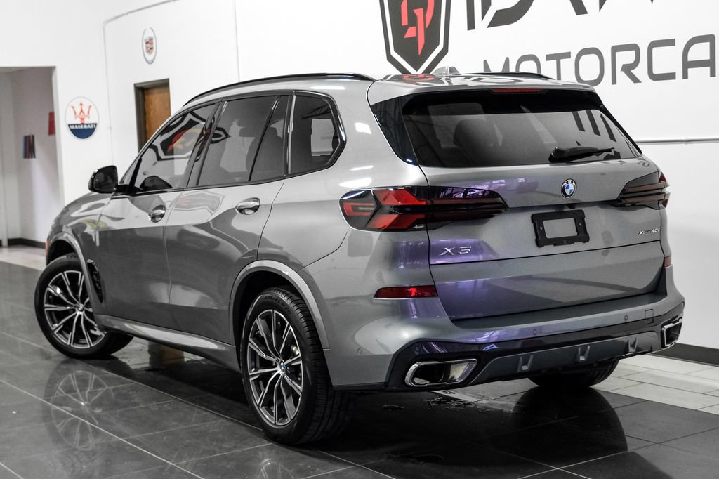 Used 2025 BMW X5 xDrive40i w/ M Sport Package AWD/4WD image 11