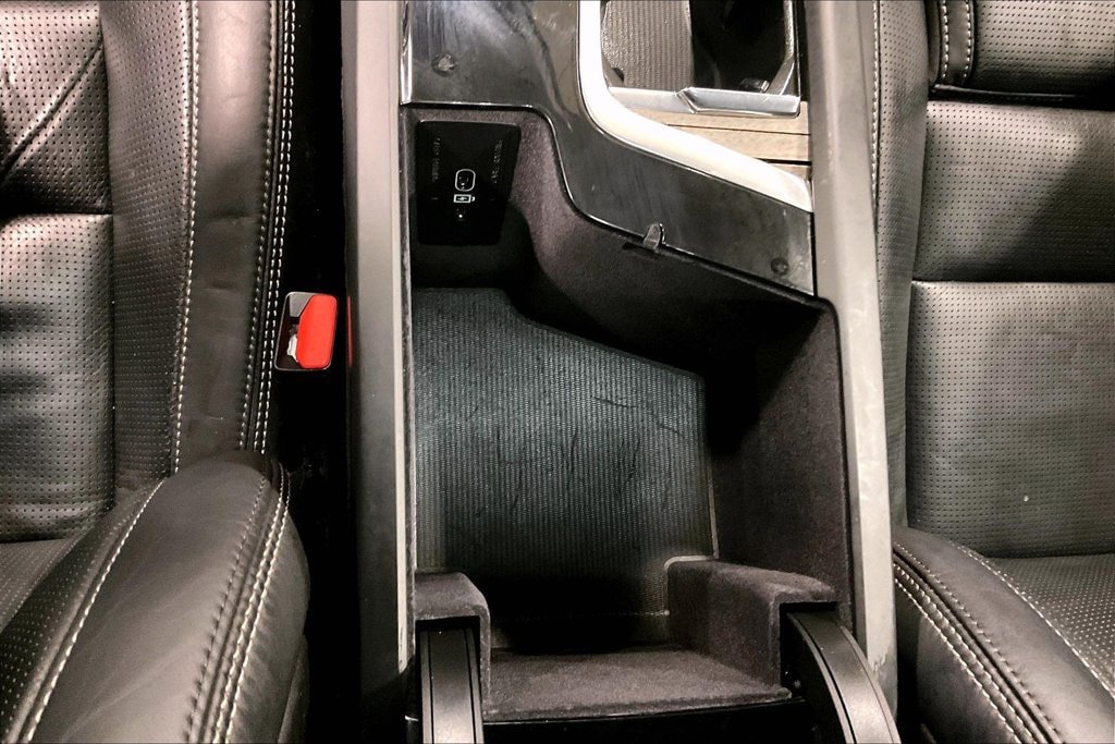 Certified 2023 Volvo XC90 B6 Ultimate w/ Protection Package Premier AWD/4WD image 17