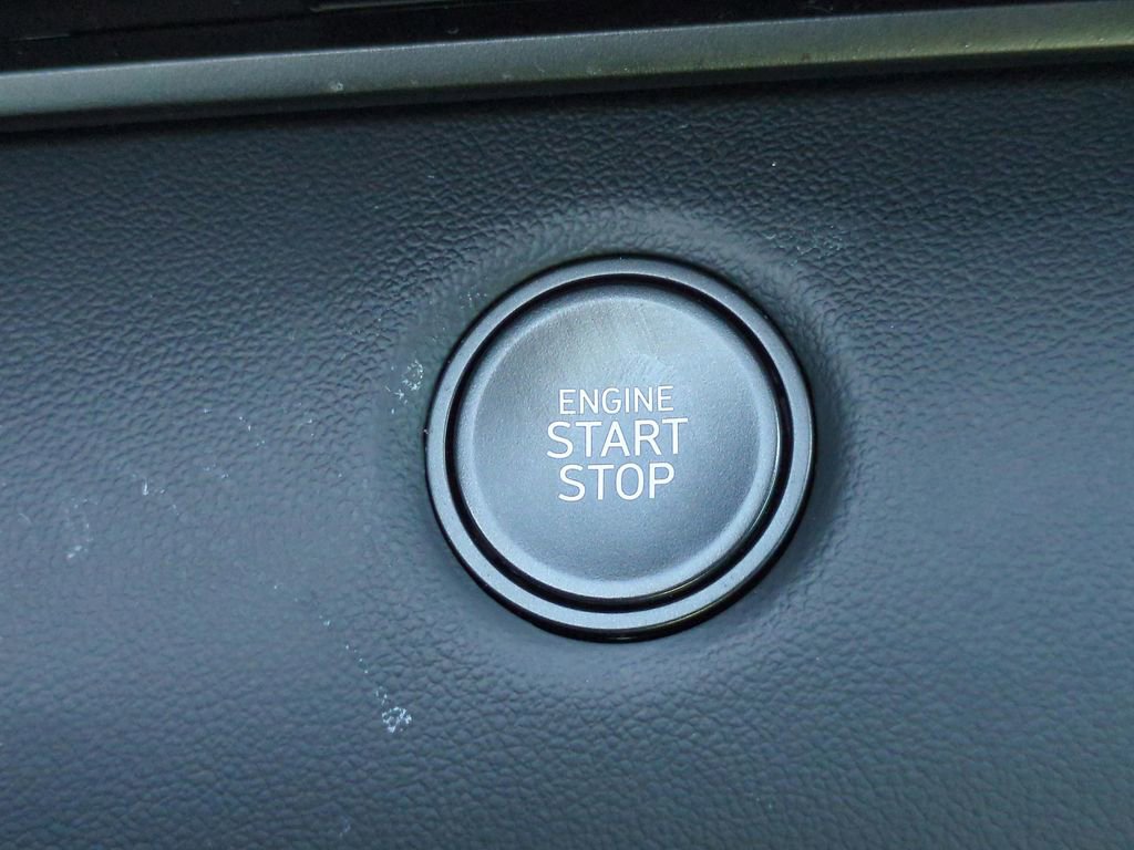 Certified 2025 Hyundai Elantra Sport w/ Cargo Package image 19