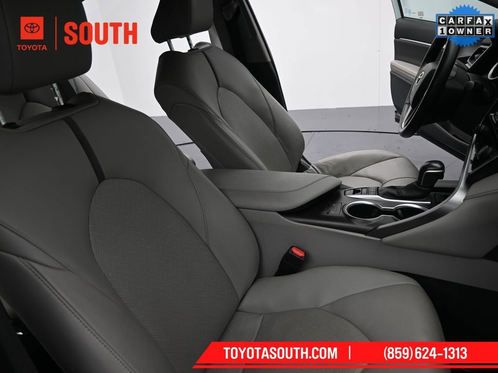 Used 2023 Toyota Camry XLE image 11