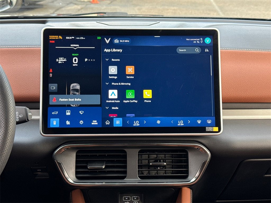 New 2025 VinFast VF 8 Plus image 21