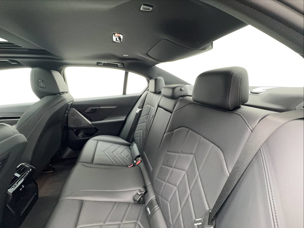 Used 2026 BMW 530i xDrive AWD/4WD image 26