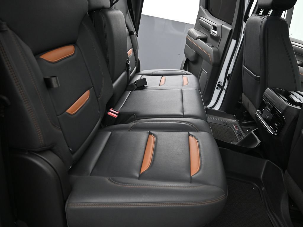 Used 2023 GMC Sierra 1500 AT4 w/ AT4 Premium Package AWD/4WD image 15