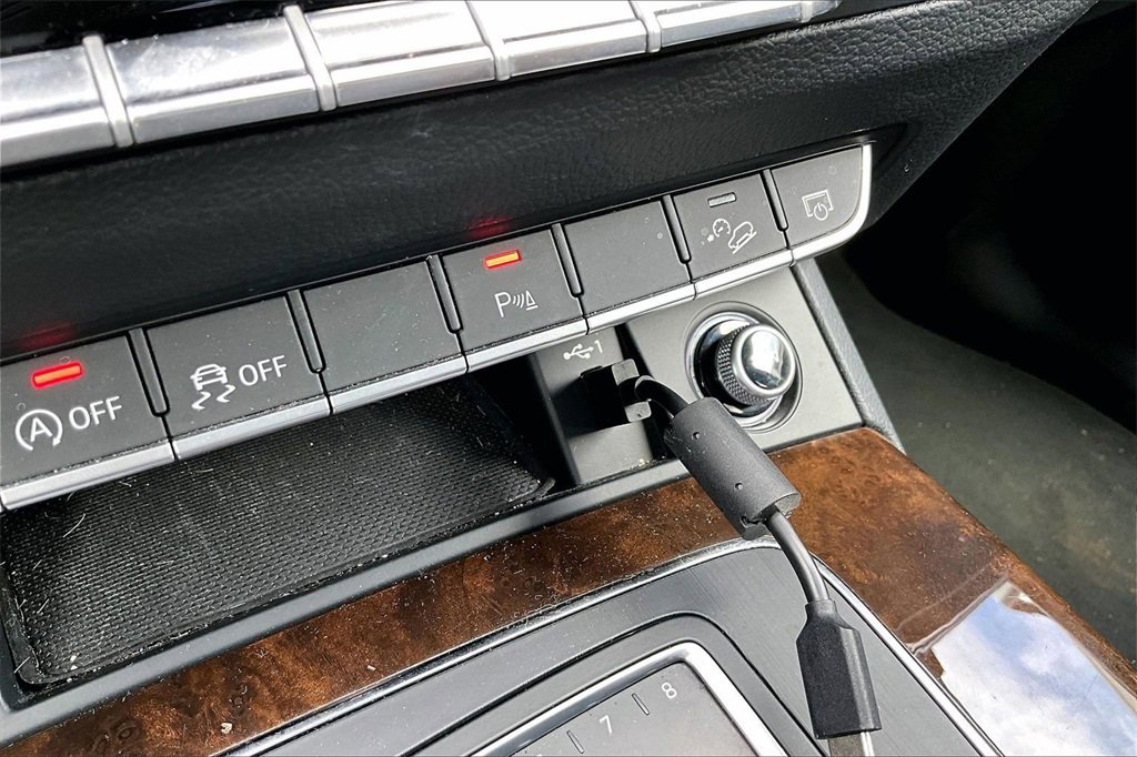 Used 2018 Audi Q5 2.0T Premium Plus w/ Premium Plus Package image 26