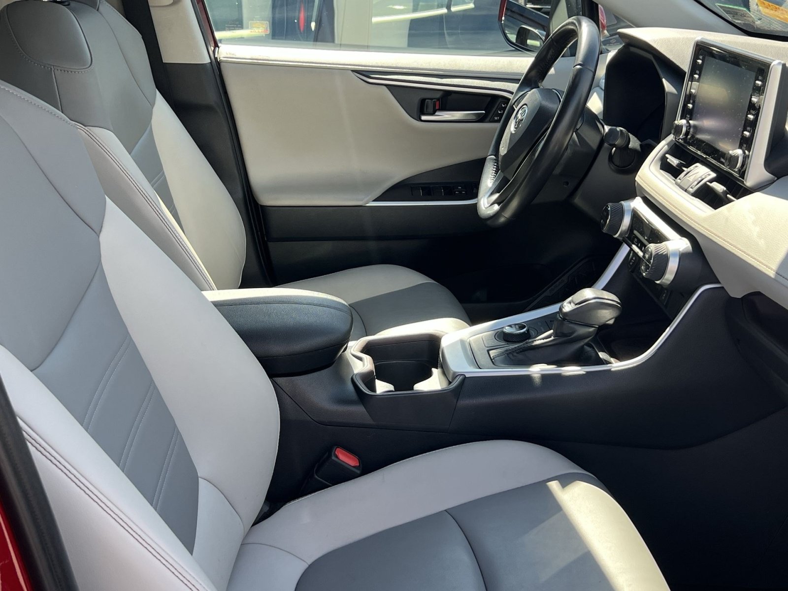 Used 2019 Toyota RAV4 Limited w/ All Weather Liner Package AWD/4WD image 22