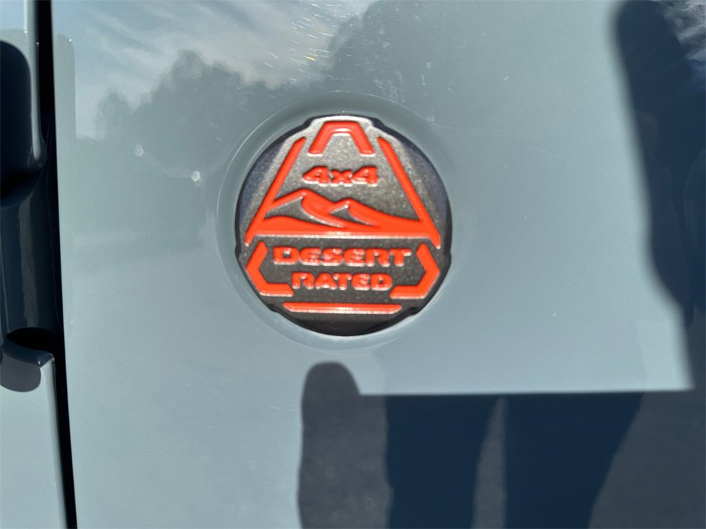 Certified 2024 Jeep Gladiator Mojave w/ Convenience Group image 37