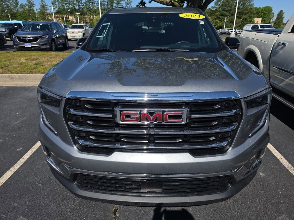 Used 2024 GMC Acadia Elevation w/ Luxury Package FWD image 6