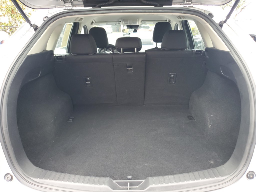 Used 2019 MAZDA CX-5 Sport FWD image 10