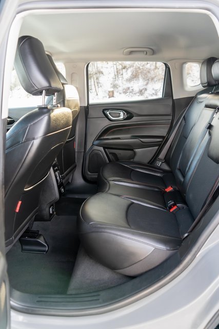 Used 2022 Jeep Compass Trailhawk image 12