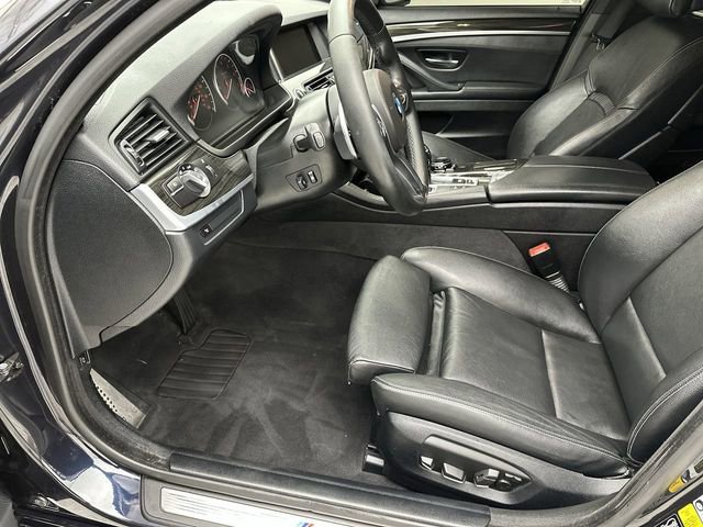 Used 2014 BMW 550i xDrive Sedan image 11