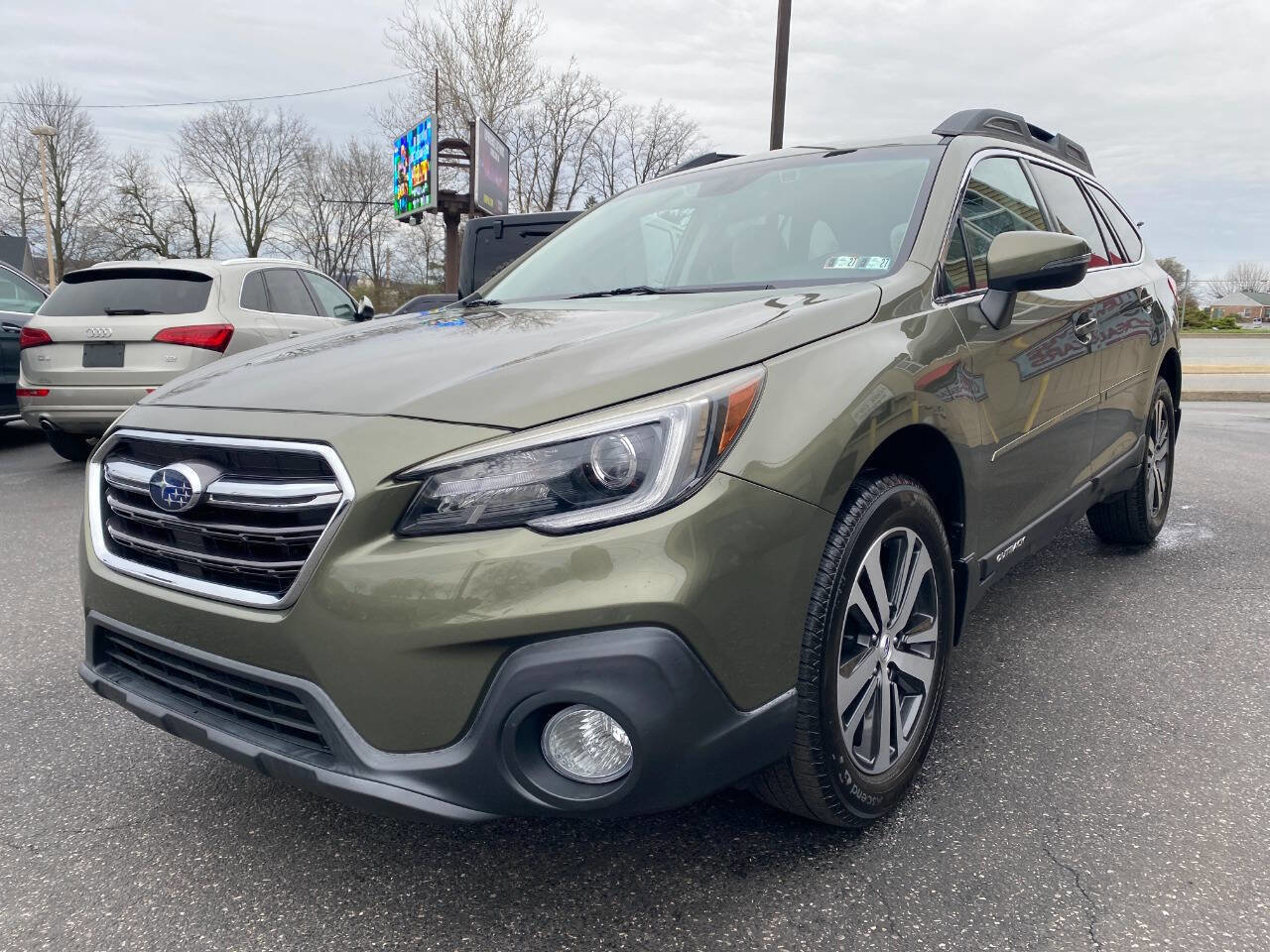 Used 2018 Subaru Outback 2.5i Limited image 7
