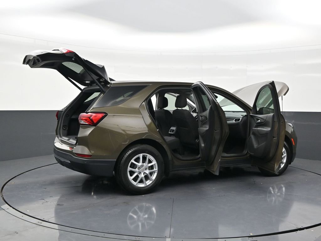Used 2024 Chevrolet Equinox LT image 28