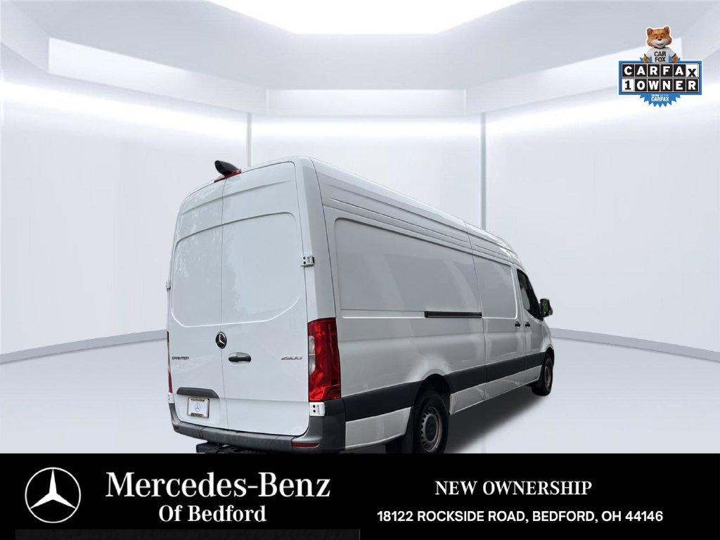 Used 2024 Mercedes-Benz Sprinter 2500 image 5
