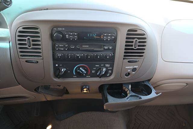 Used 1997 Ford F150 Lariat RWD image 19
